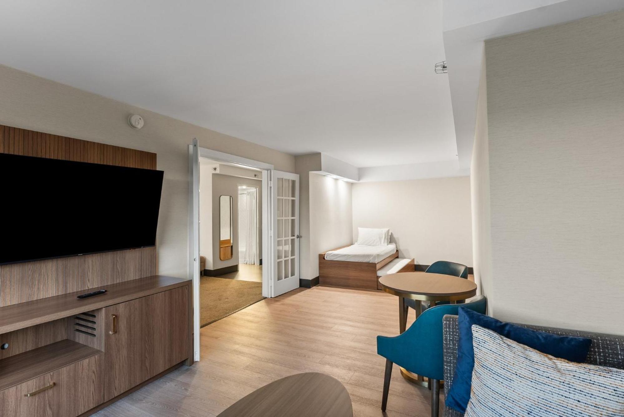 Holiday Inn Niagara Falls State Park Entry By Ihg Bagian luar foto