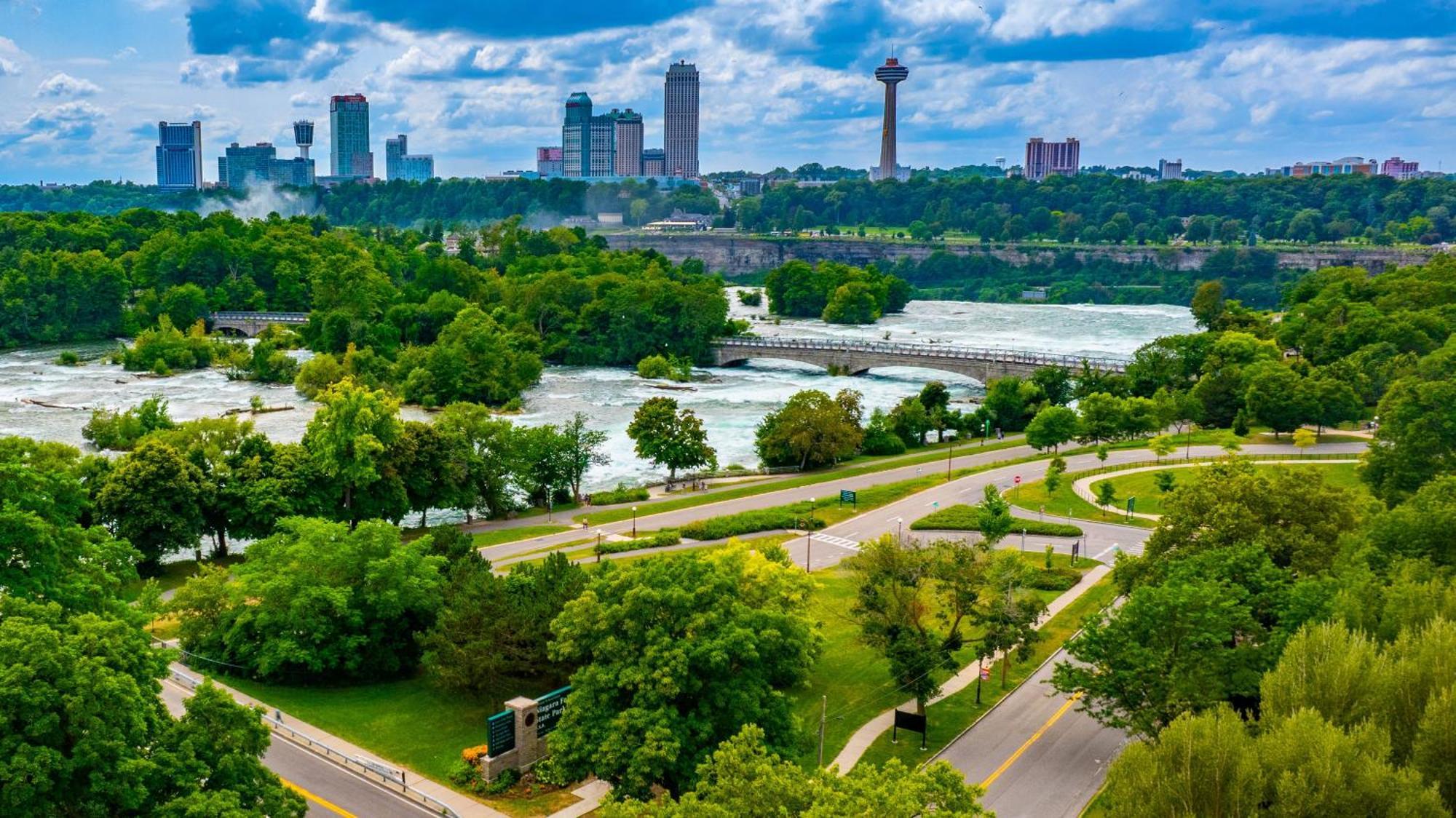 Holiday Inn Niagara Falls State Park Entry By Ihg Bagian luar foto